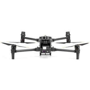 DJI MATRICE 30T, Camera termoviziune 640×512p, Camera wide 4K 30fps, Zoom hibrid 200×, Laser rangefinder DJI MATRICE 30T, Camera termoviziune 640×512p, Camera wide 4K 30fps, Zoom hibrid 200×, Laser rangefinder