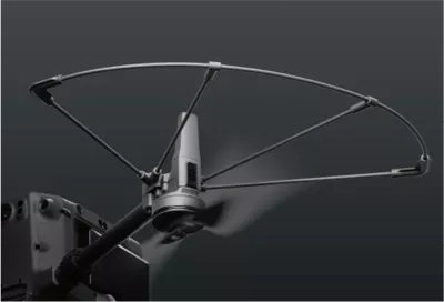 Protecție de elice pentru seria enterprise DJI Matrice pe un fundal gri închis în timp ce elicele se învârt